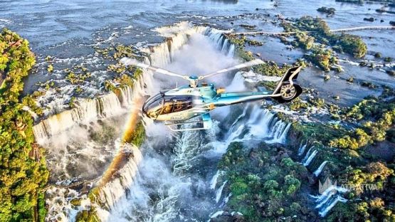 Sobrevôo de Helicóptero nas Cataratas Brasil